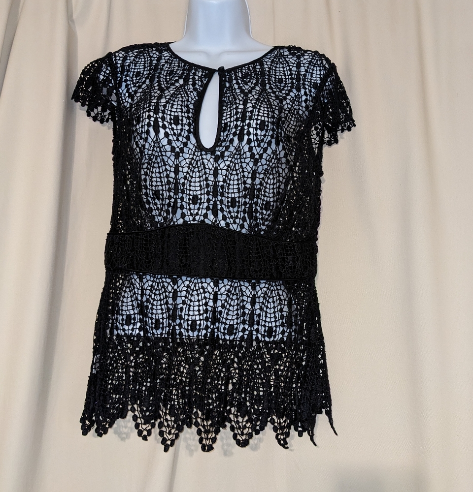 Dana Buchman black crocheted Short Sleeve top 4